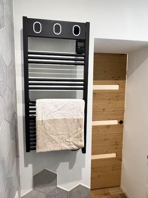 Studio 1 Neuf A 100 M Des Plages Et De La Gare Saint-Raphaël Esterno foto
