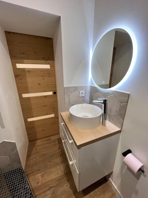 Studio 1 Neuf A 100 M Des Plages Et De La Gare Saint-Raphaël Esterno foto