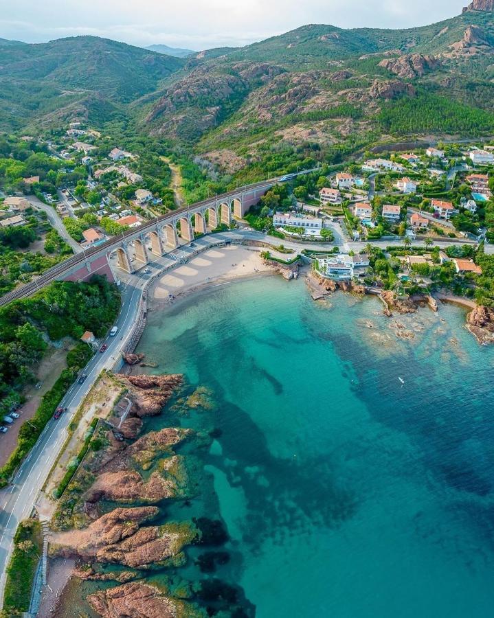 Studio 1 Neuf A 100 M Des Plages Et De La Gare Saint-Raphaël Esterno foto